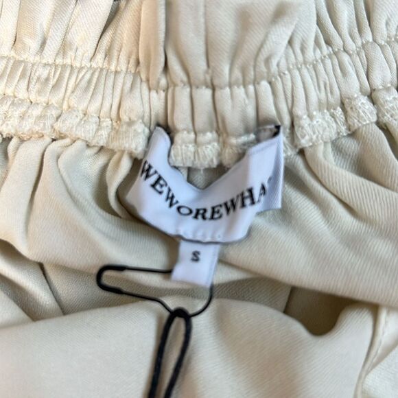 WEWOREWHAT Off-The-Shoulder Silky Maxi Dress Ivory Small - Picture 4 of 11